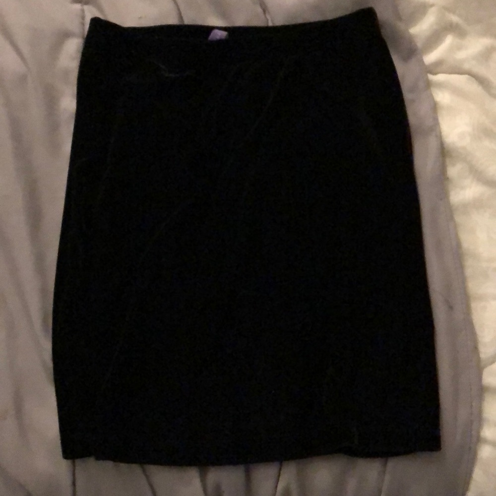 Emma & Sam Velvet Skirt